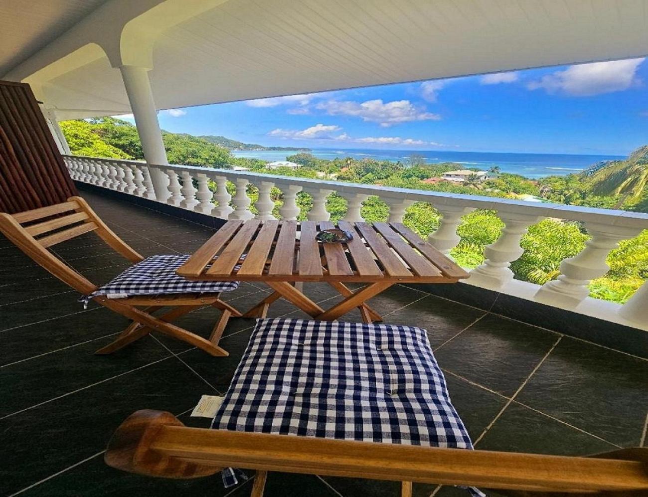 Au Lever Du Soleil Guest House Sea View Au Cap ภายนอก รูปภาพ
